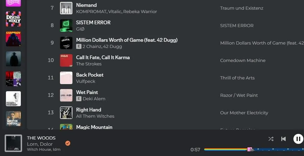 Tính năng Better Spotify Genres của Spicetify hiển thị thể loại nhạc chi tiết dưới mỗi bài hát.