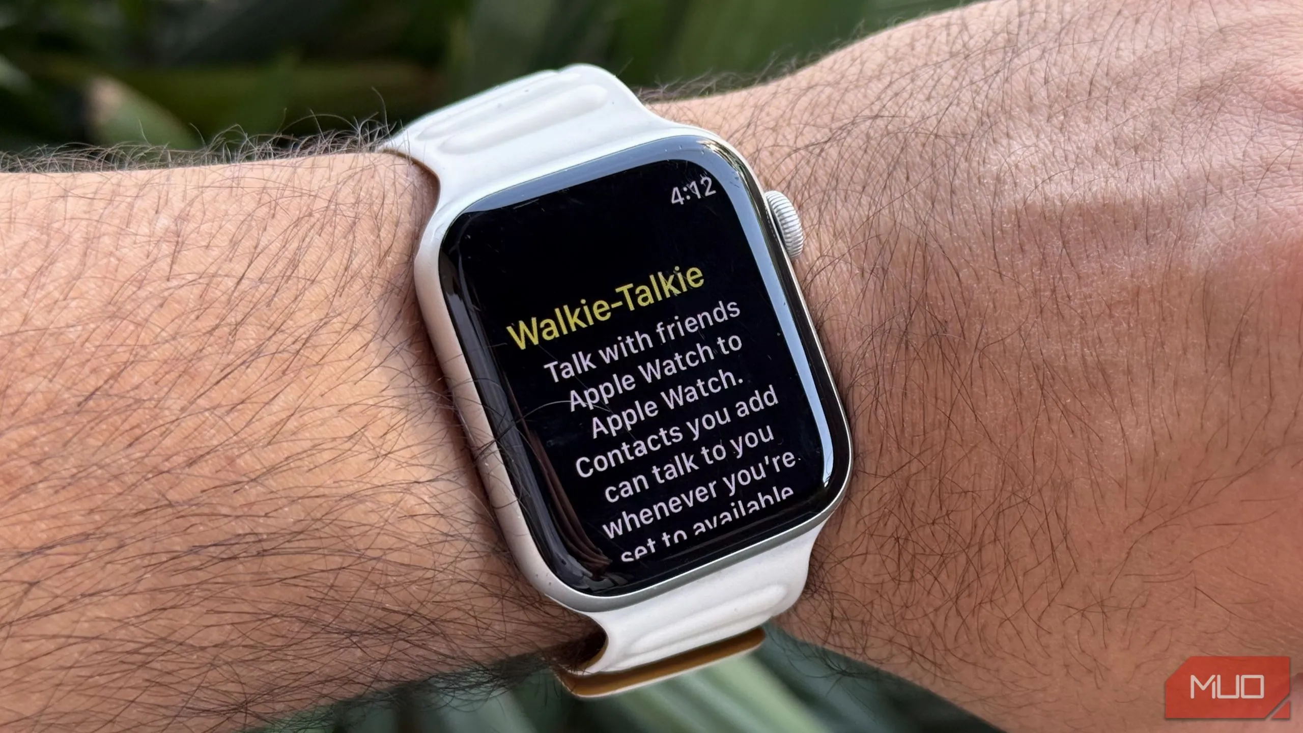Tính năng Walkie-Talkie được kích hoạt trên màn hình Apple Watch, cho phép gửi tin nhắn thoại nhanh