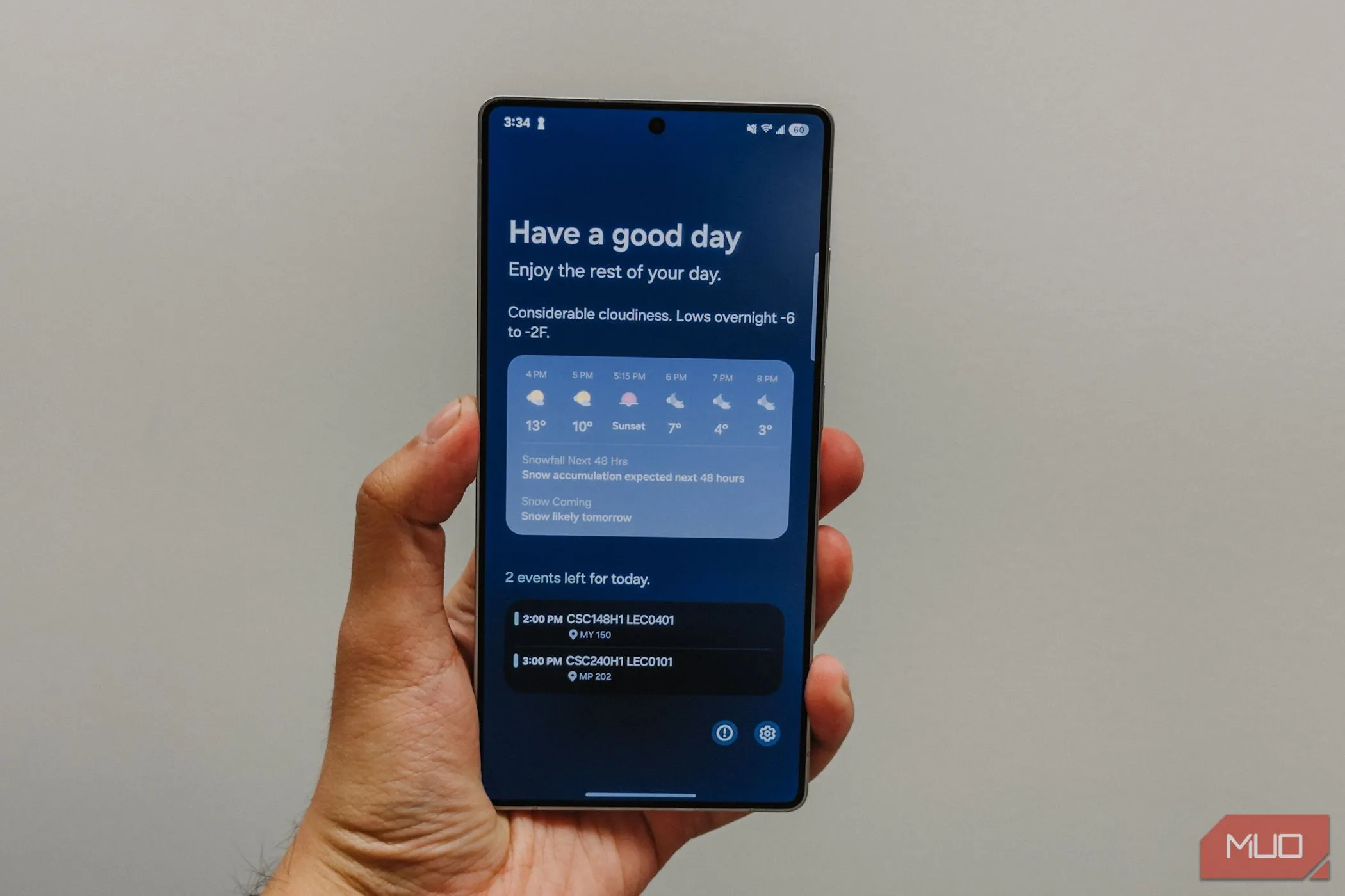 Trải nghiệm tính năng Now Briefing trên Galaxy S25 Ultra khi cầm trên tay