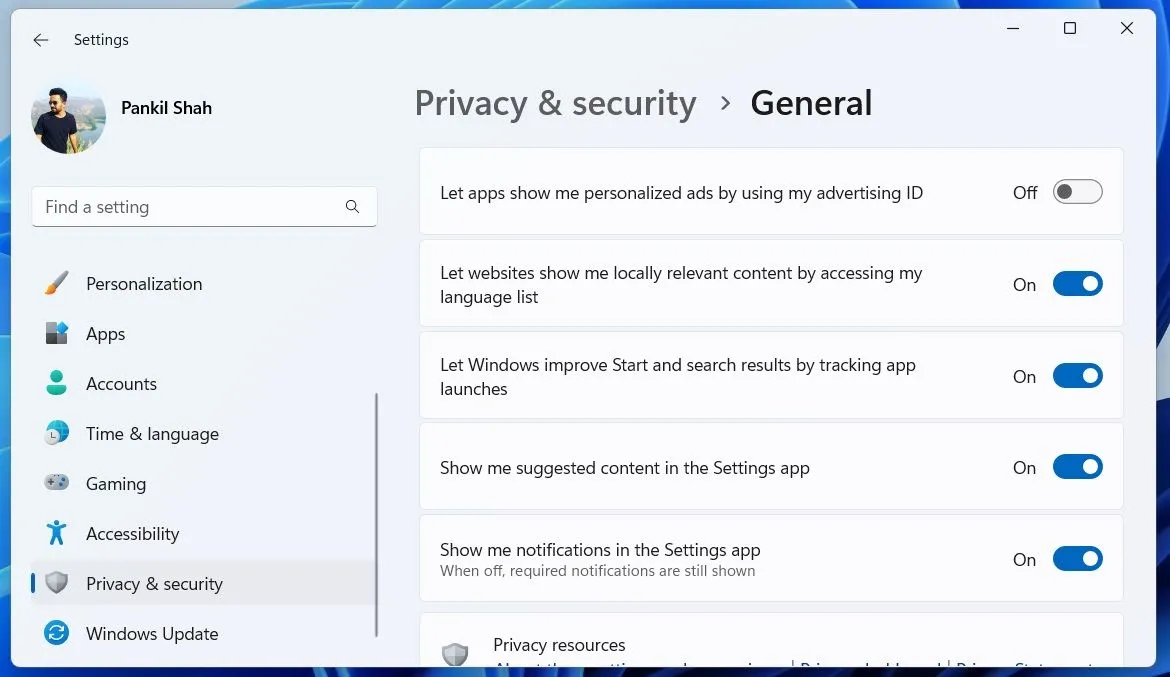 Tùy chọn theo dõi quảng cáo trong cài đặt quyền riêng tư Windows 11